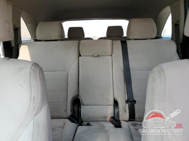 5XYPG4A39HG200438 2017 KIA SORENTO photo no. 10