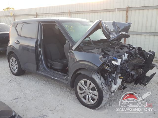KNDJ23AU0L7008631 2020 KIA SOUL photo no. 18
