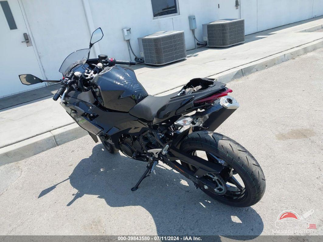 ML5EXGH16RDA14236 2014 KAWASAKI EX500 photo no. 3