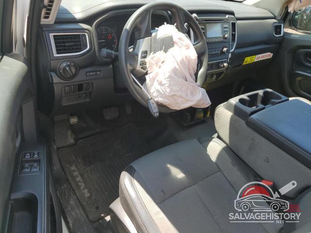 1N6AA1R81HN571122 2017 NISSAN TITAN photo no. 8
