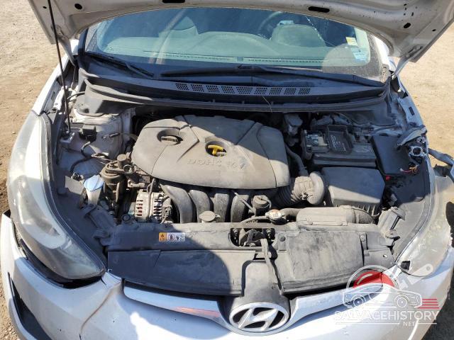 5NPDH4AE6FH621864 2015 HYUNDAI ELANTRA photo no. 11