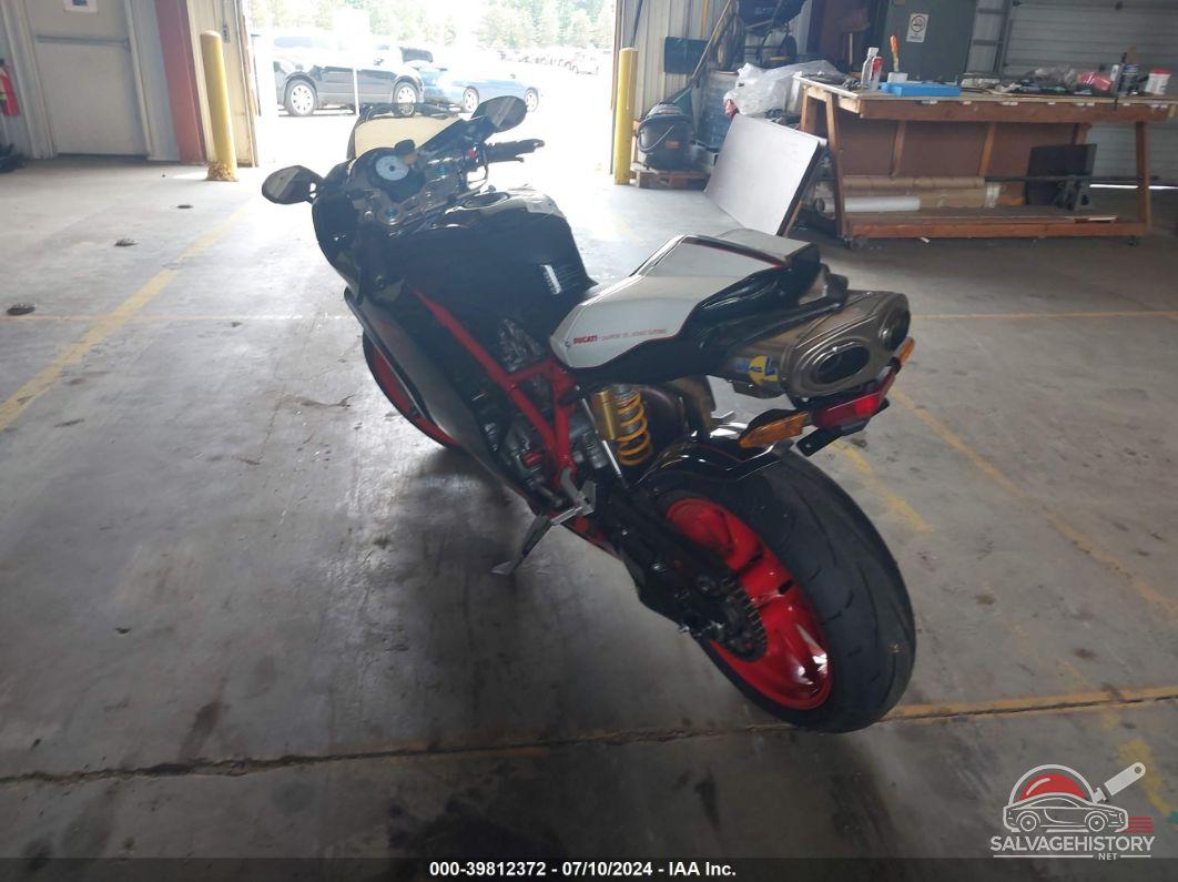 ZDM1UB5V15B012022 2005 DUCATI 999 photo no. 3