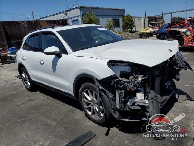 WP1AA2AY7LDA03393 2020 PORSCHE CAYENNE photo no. 4