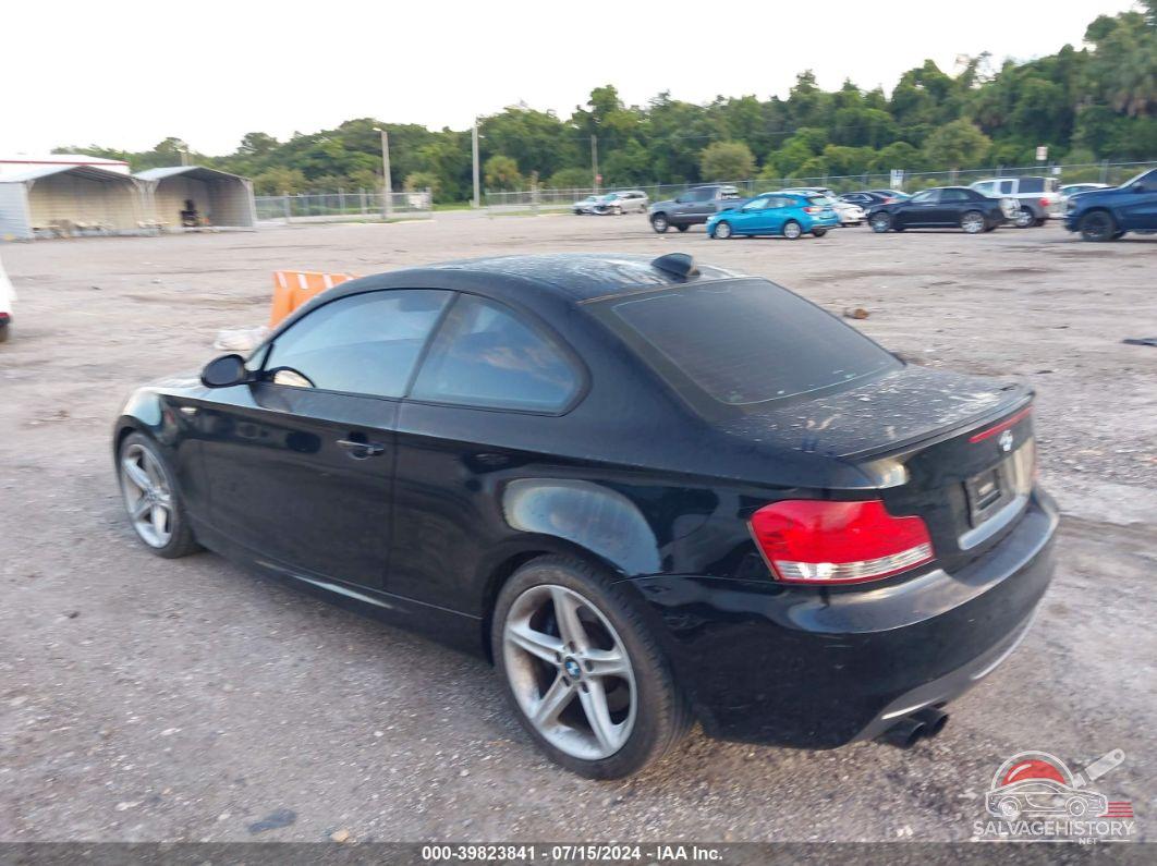WBAUC73598VF25579 2008 BMW 135I photo no. 3