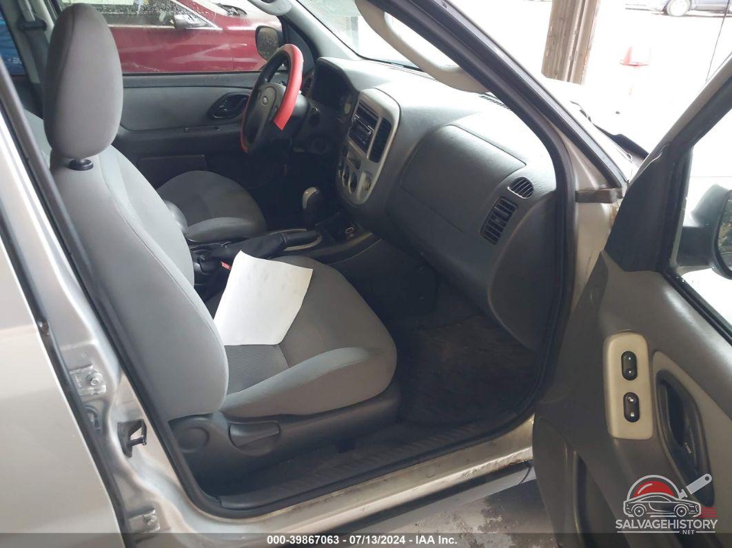 1FMYU03116KB33578 2006 FORD ESCAPE photo no. 5