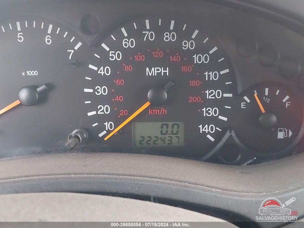 1FAFP34331W313947 2001 FORD FOCUS photo no. 7