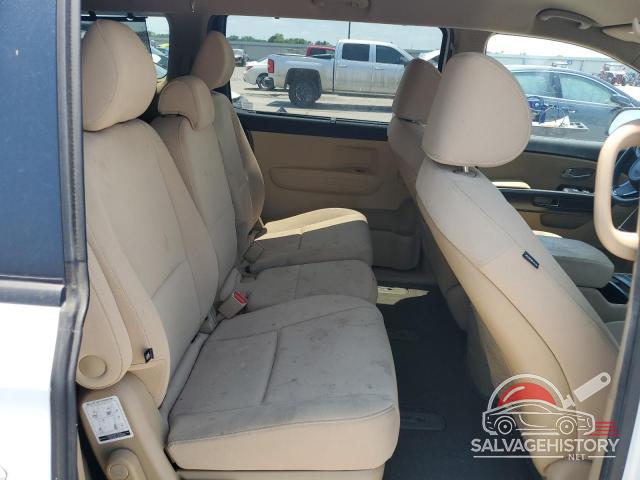 KNDMB5C12F6070425 2015 KIA All Models photo no. 11