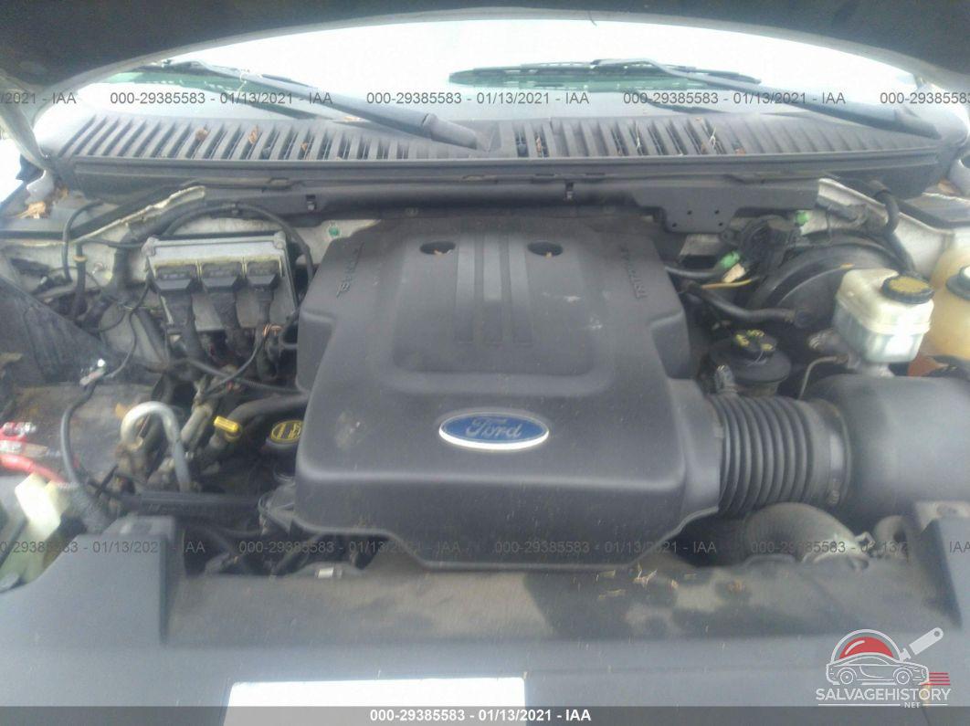 1FMRU15W13LB31905 2003 FORD EXPEDITION photo no. 10