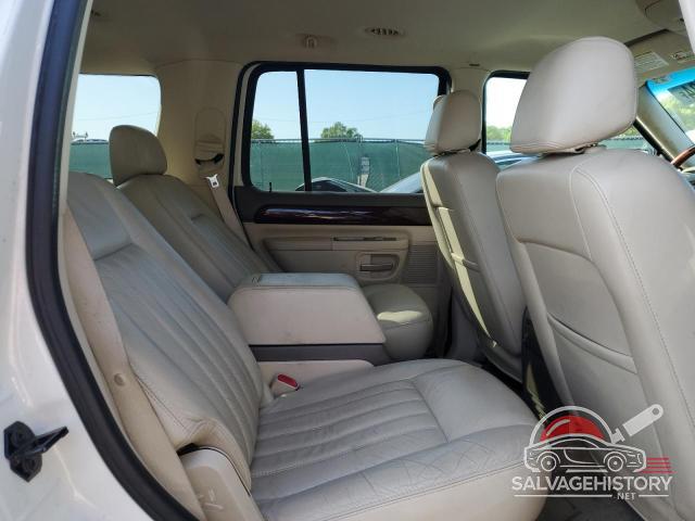 5LMEU68H34ZJ16388 2004 LINCOLN AVIATOR photo no. 11