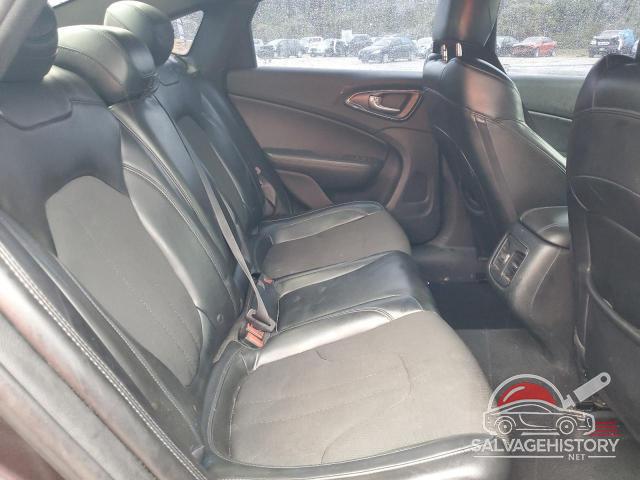 1C3CCCBB9GN125651 2016 CHRYSLER 200 photo no. 10