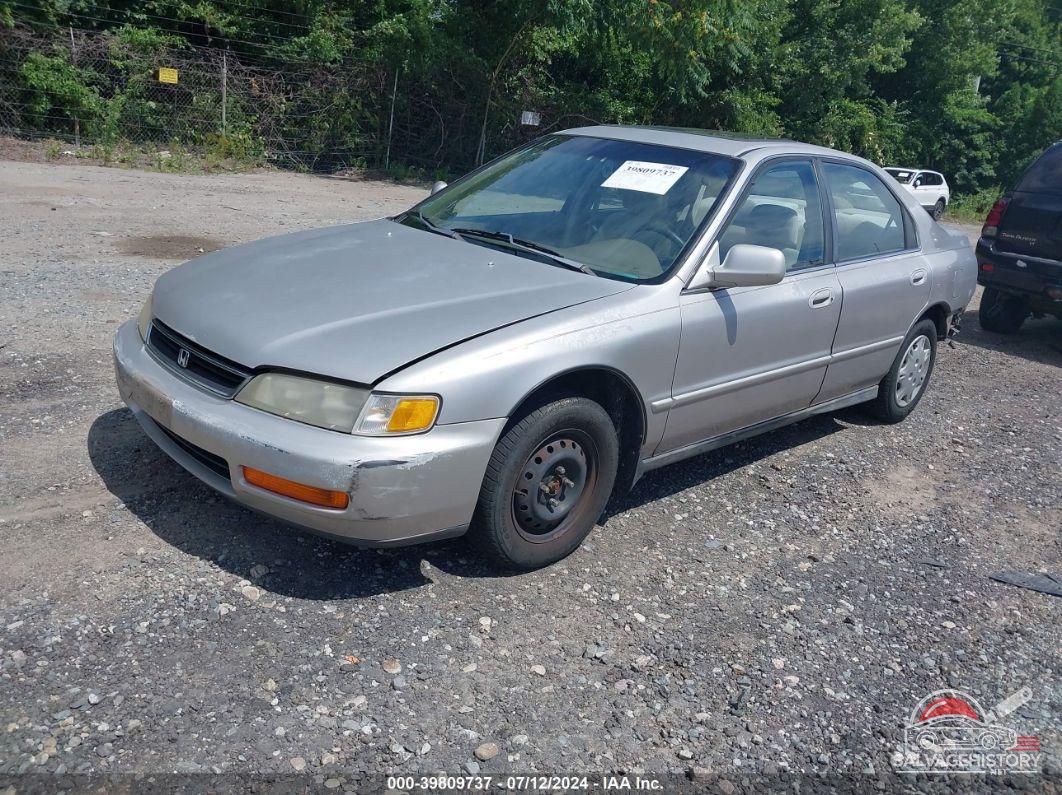 1HGCD5687VA173948 1997 HONDA ACCORD photo no. 2