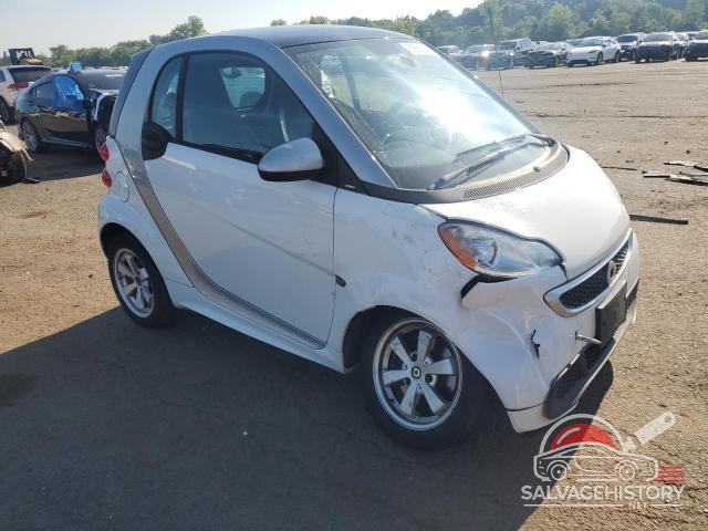 WMEEJ3BAXDK653425 2013 SMART FORTWO photo no. 4