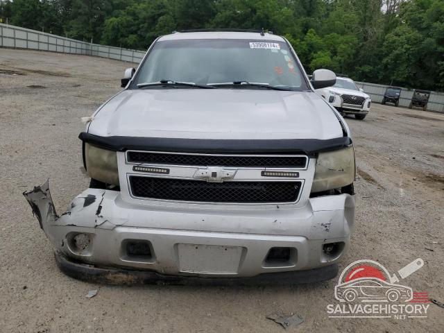 1GNSCHE02BR208331 2011 CHEVROLET SUBURBAN photo no. 5