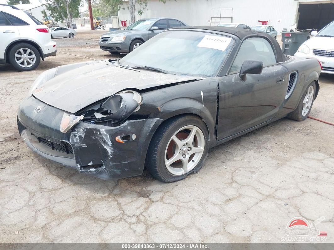 JTDFR320920053426 2002 TOYOTA MR2 SPYDER photo no. 2