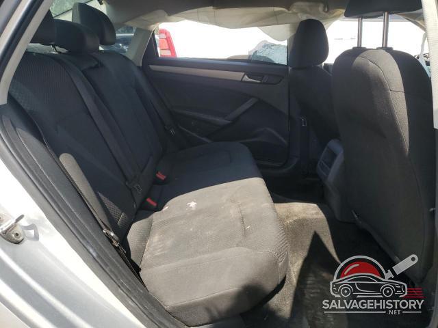 1VWAT7A37FC071052 2015 VOLKSWAGEN PASSAT photo no. 10
