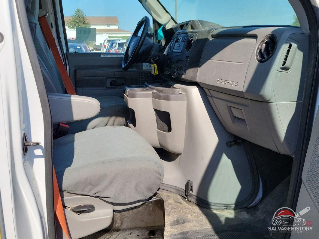 1FDXE4FS3HDC69075 2017 FORD ECONOLINE photo no. 9