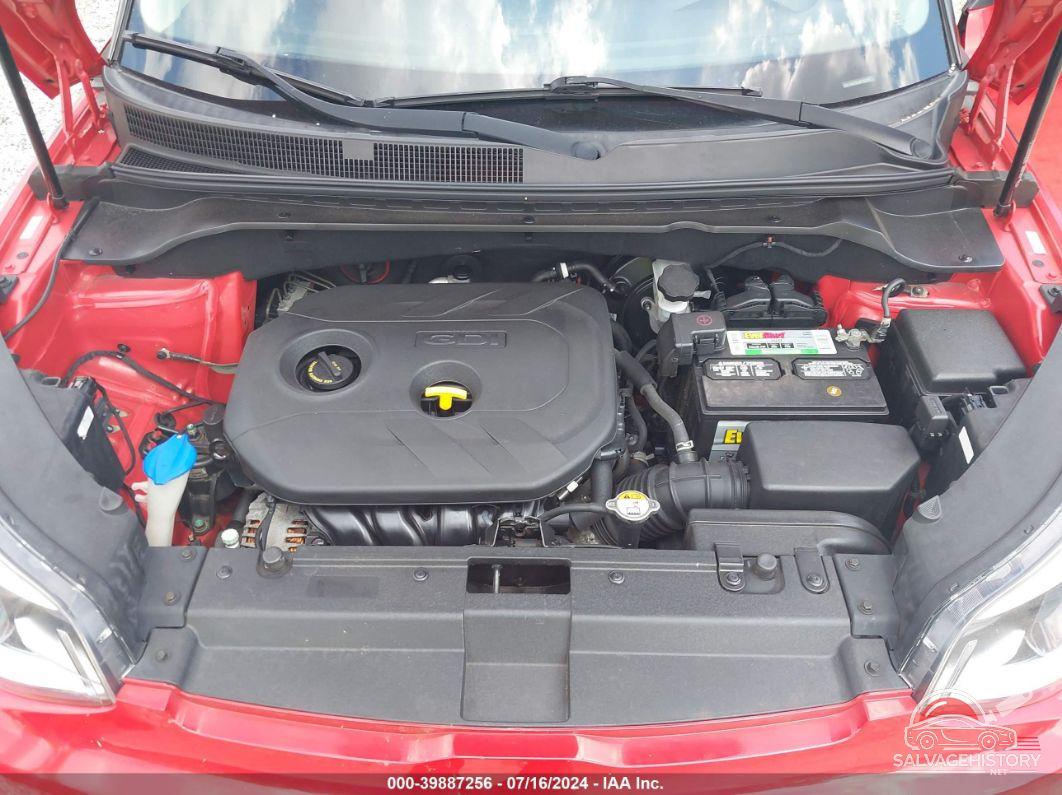KNDJP3A59F7793570 2015 KIA SOUL photo no. 10