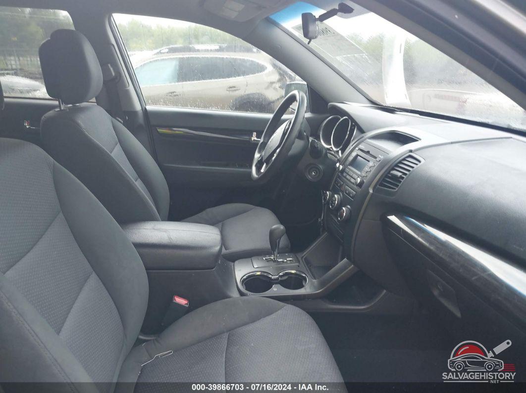 5XYKT4A22DG315115 2013 KIA SORENTO photo no. 5