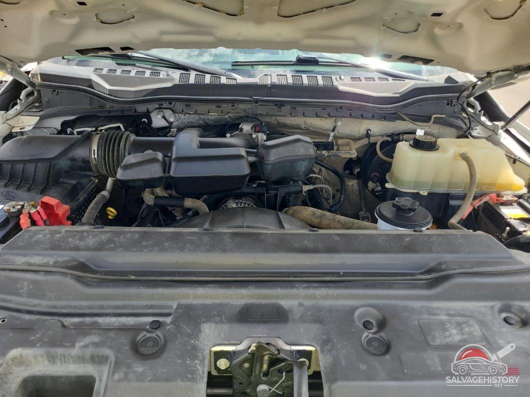 1FT7X3B62KEE27456 2019 FORD F350 photo no. 9