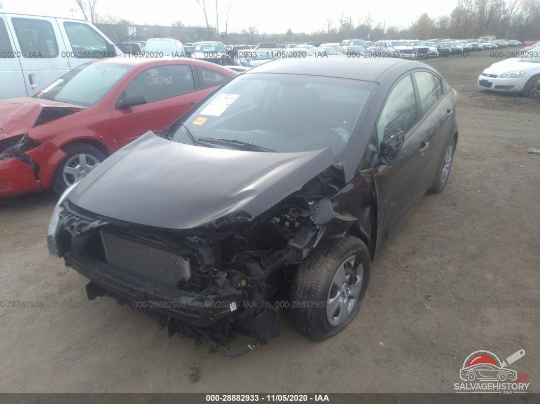 3KPFK4A79HE013288 2017 KIA FORTE photo no. 2