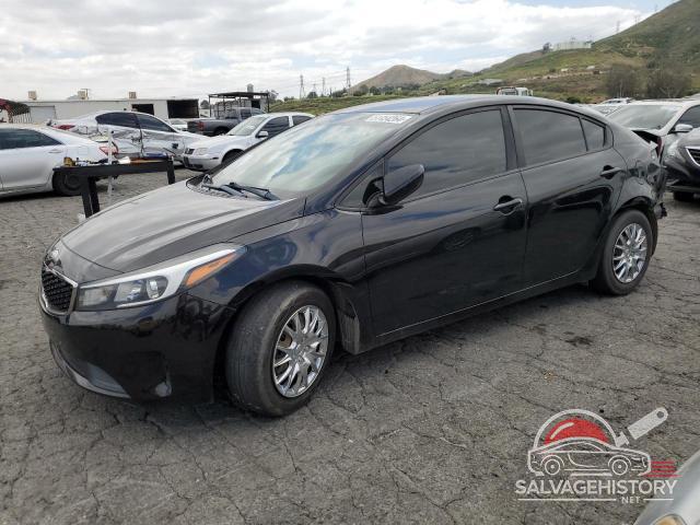 3KPFK4A72JE245706 2018 KIA FORTE photo no. 5