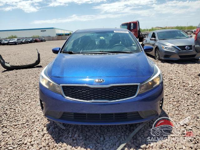 3KPFK4A75JE205670 2018 KIA FORTE photo no. 5