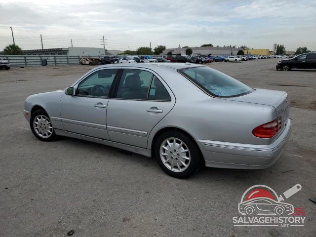 WDBJF65J71B327197 2001 MERCEDES-BENZ E-CLASS photo no. 2