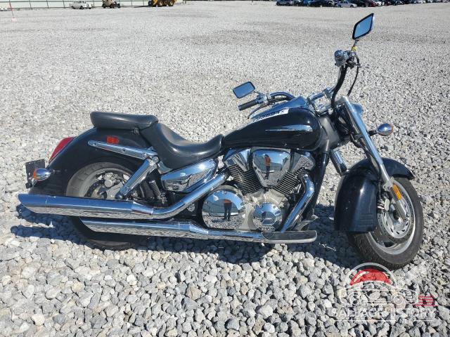1HFSC52667A403750 2007 HONDA VTX CYCLE photo no. 3