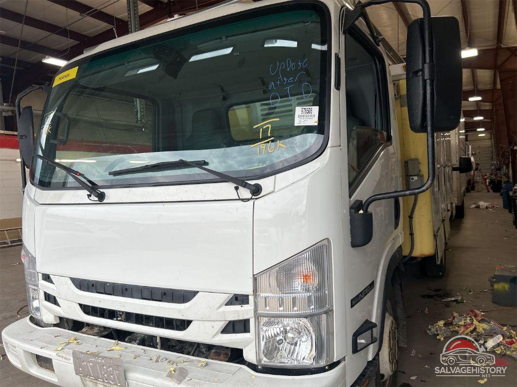 54DC4W1C5HS808059 2017 ISUZU NPR HD photo no. 2