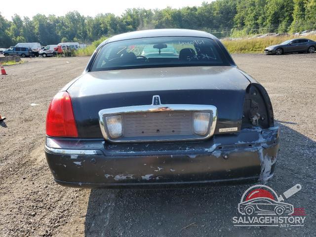 1LNHM82W83Y652602 2003 LINCOLN TOWNCAR photo no. 6
