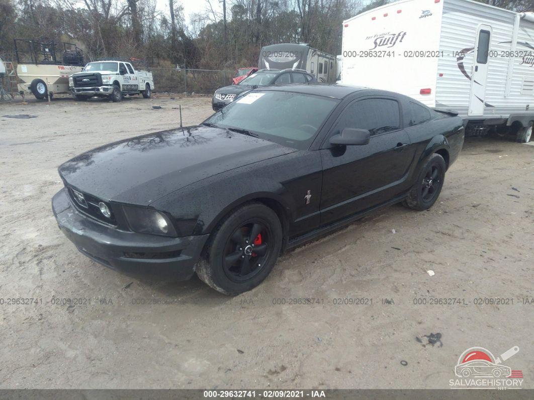 1ZVHT80NX85125264 2008 FORD MUSTANG photo no. 2