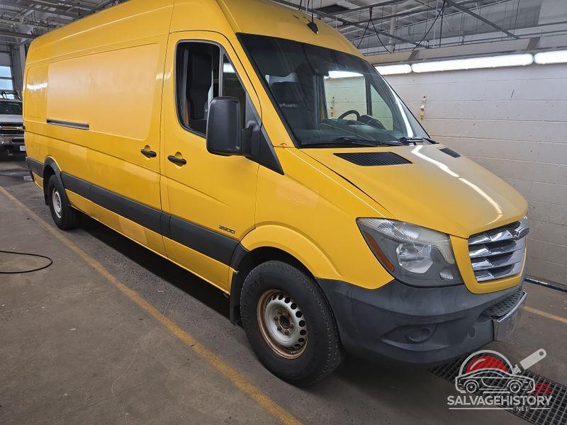 WDYPE8DB8E5852475 2014 FREIGHTLINER SPRINTER 2500 photo no. 5