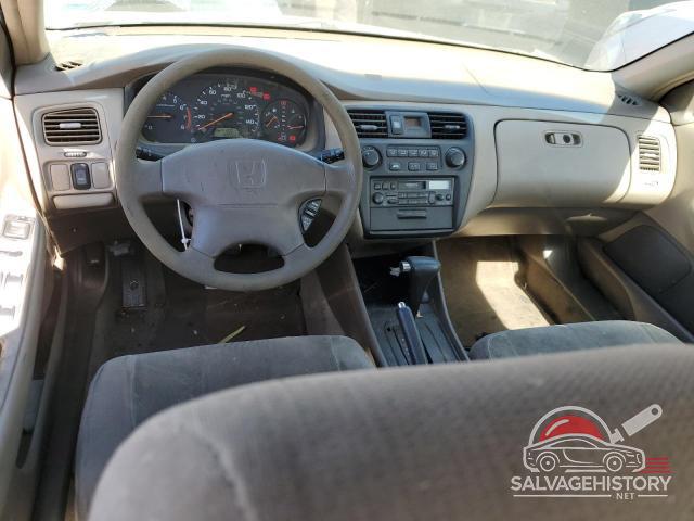 3HGCG6650YG702584 2000 HONDA ACCORD photo no. 8