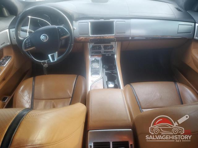 SAJWA0E79D8S67210 2013 JAGUAR XF photo no. 8