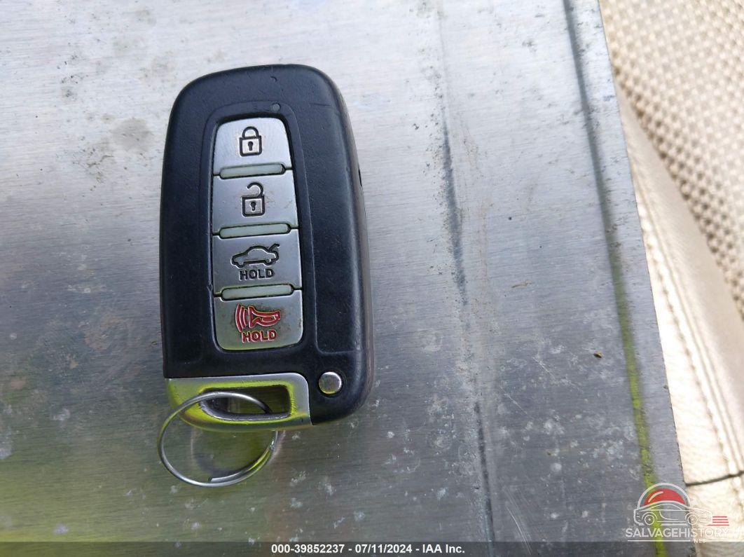 5NPEC4AC5CH467757 2012 HYUNDAI SONATA photo no. 11