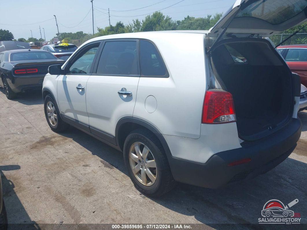 5XYKTCA64CG221880 2012 KIA SORENTO photo no. 3