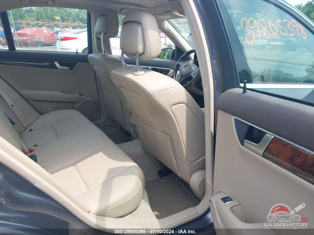 WDDGF8AB7EA933266 2014 MERCEDES-BENZ C 300 photo no. 8