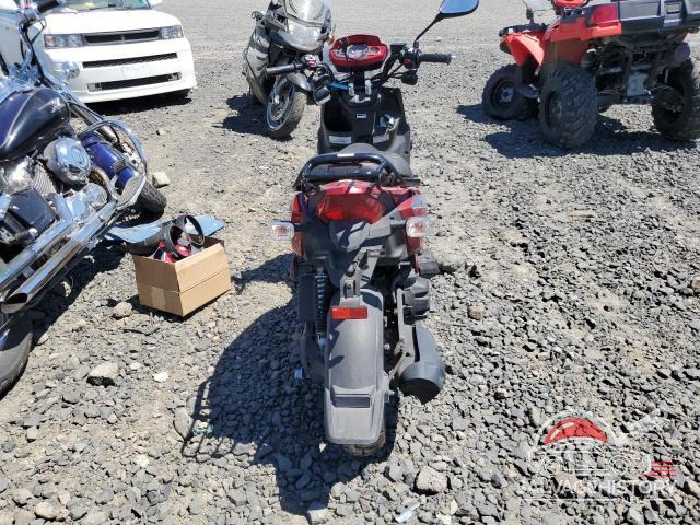 RKRSA43A4JA125427 2018 YAMAHA SCOOTER photo no. 6