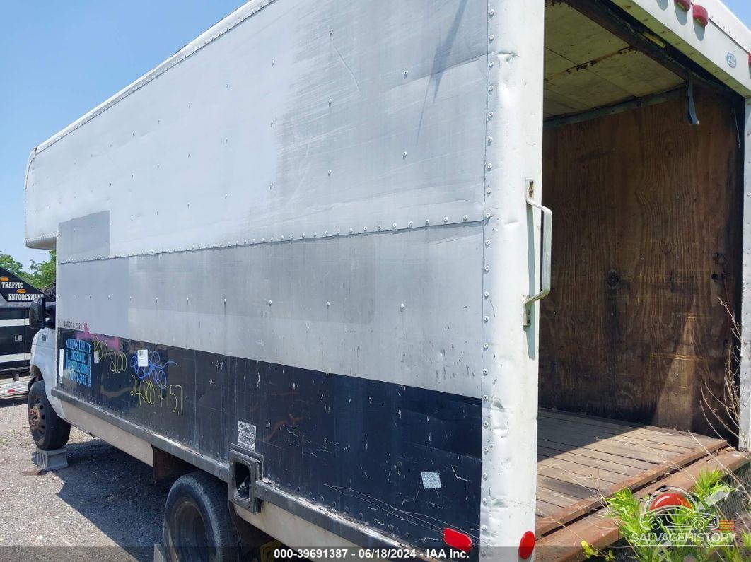 1FDWE35L4YHC03577 2000 FORD E-350 CUTAWAY photo no. 3