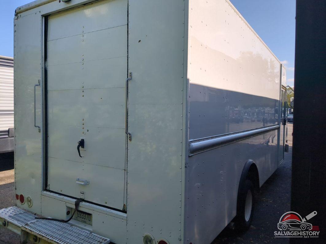1FC3E4KL7FDA26710 2015 FORD E-450 STRIPPED photo no. 7