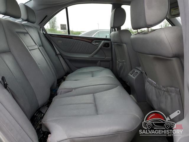 WDBJF65J71B327197 2001 MERCEDES-BENZ E-CLASS photo no. 10