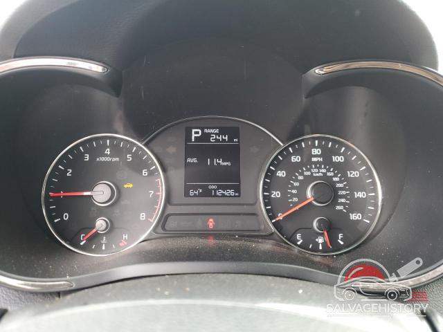 3KPFK4A72JE245706 2018 KIA FORTE photo no. 9