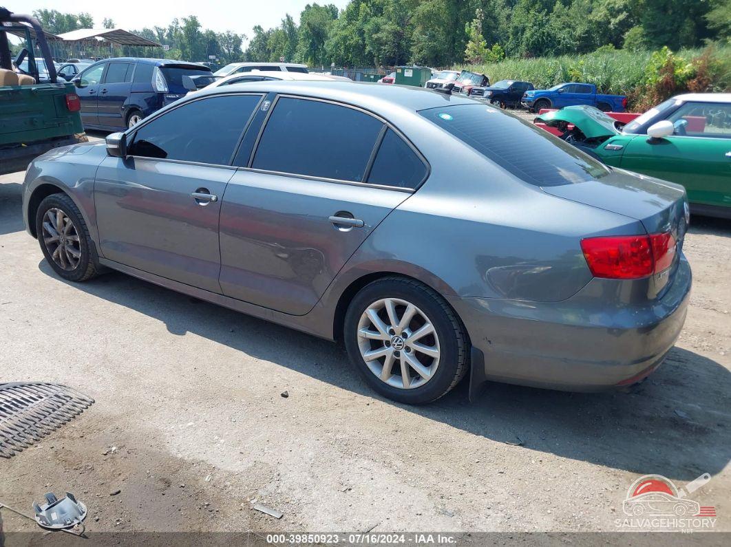3VWDZ7AJ5BM398603 2011 VOLKSWAGEN JETTA photo no. 3