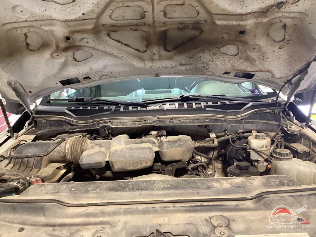 1FT7X2B66KEC38982 2019 FORD F250 photo no. 2