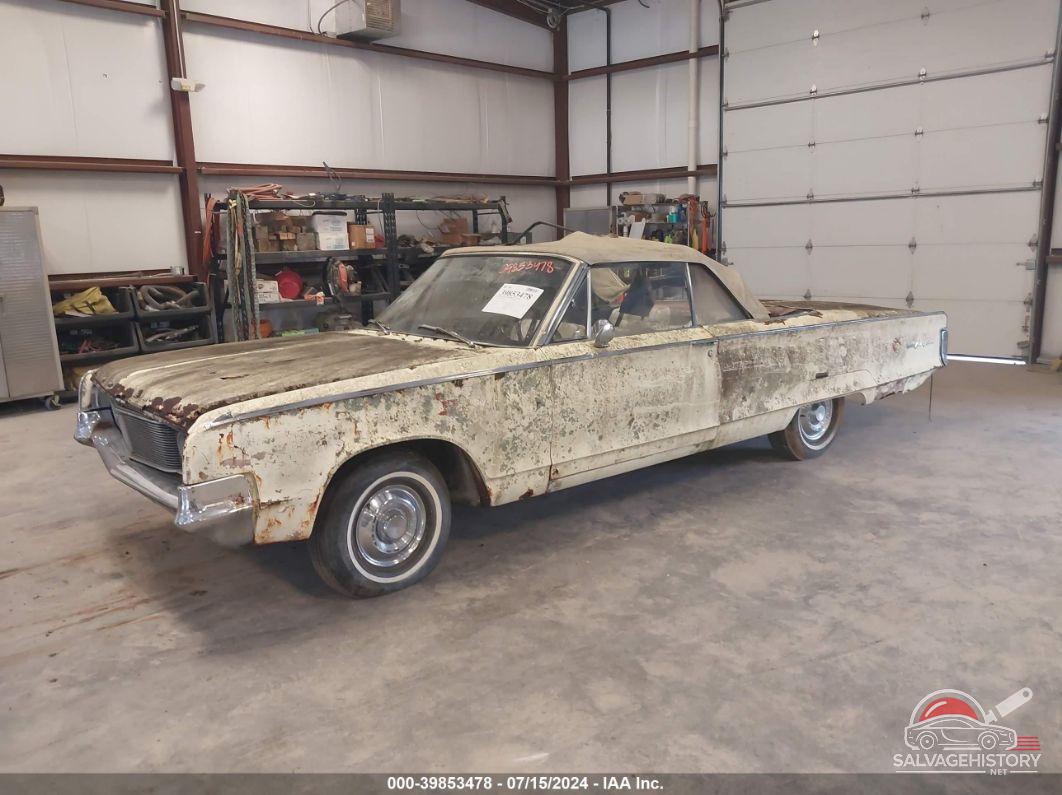 C156226663 1965 CHRYSLER NEWPORT photo no. 2