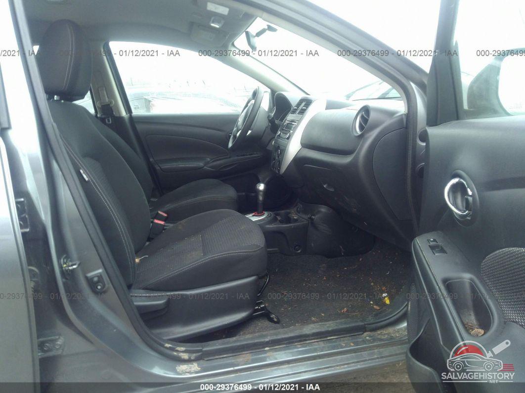 3N1CN7AP8JL839100 2018 NISSAN VERSA SEDAN photo no. 5