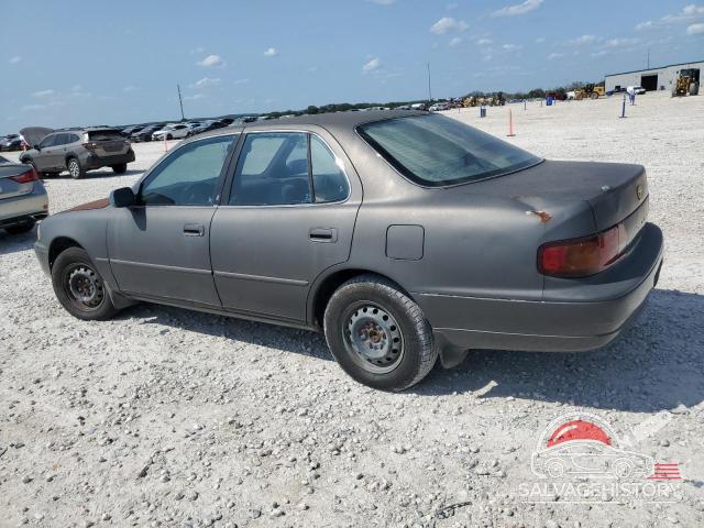 4T1BG12KXTU653162 1996 TOYOTA CAMRY photo no. 2