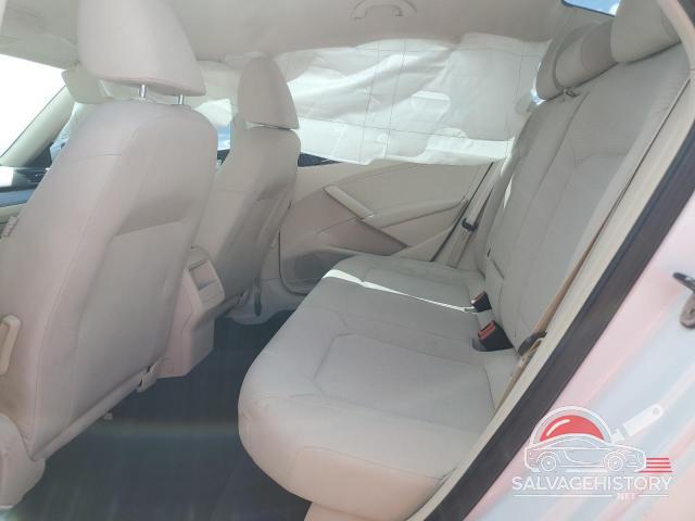 1VWAT7A32HC032968 2017 VOLKSWAGEN PASSAT photo no. 10
