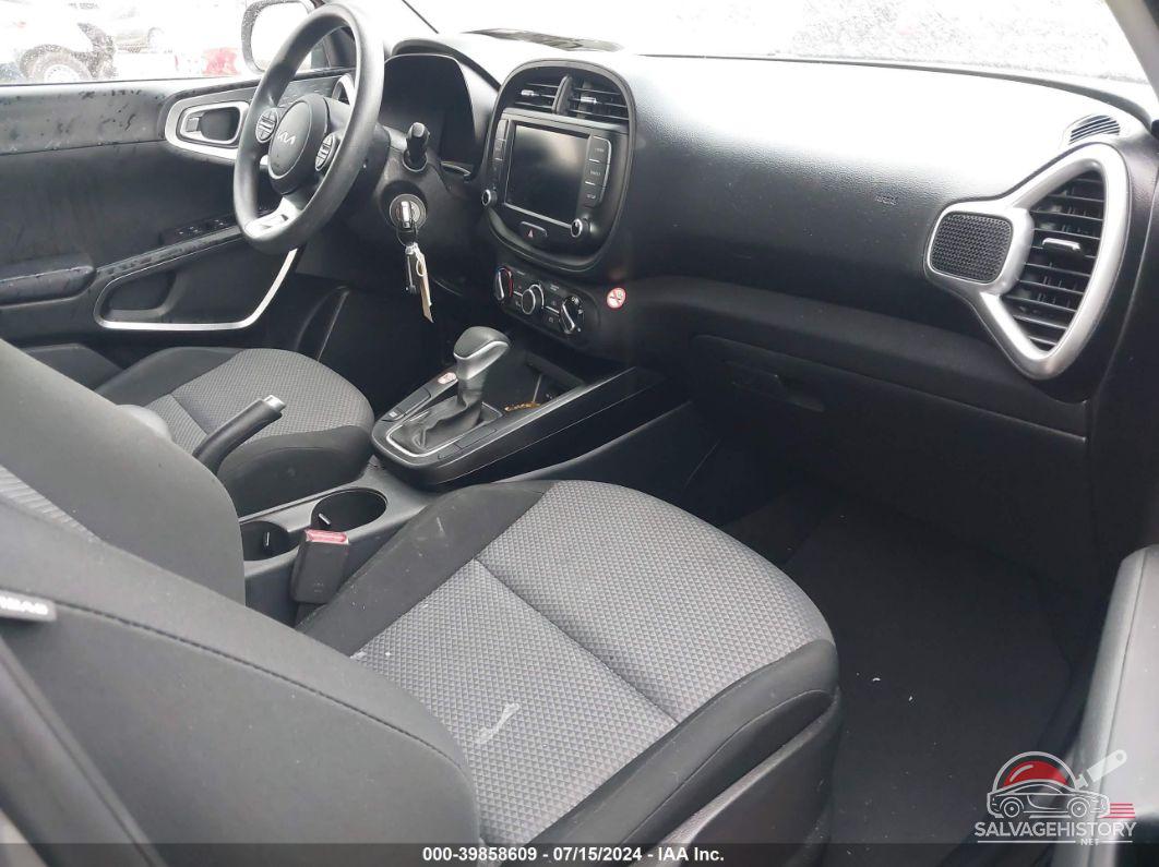KNDJ23AU4P7869395 2023 KIA SOUL photo no. 5
