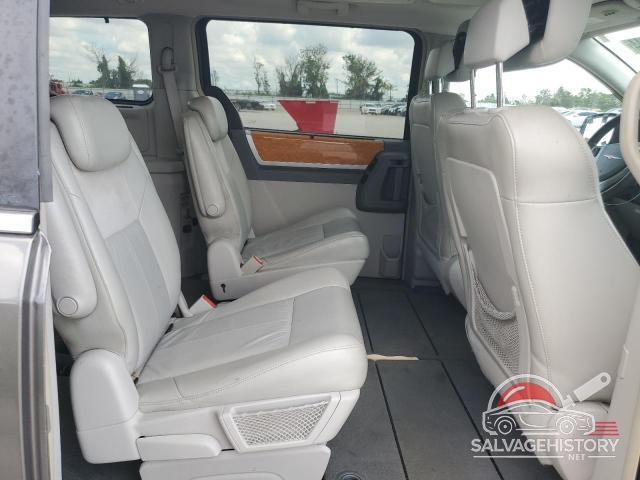 2A4RR7DX6AR414530 2010 CHRYSLER MINIVAN photo no. 11